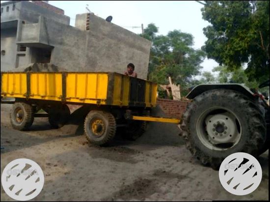 4 wheel trolly excellent condition. size 7 by 14