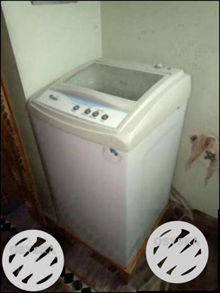 White Top-load Washing Machine